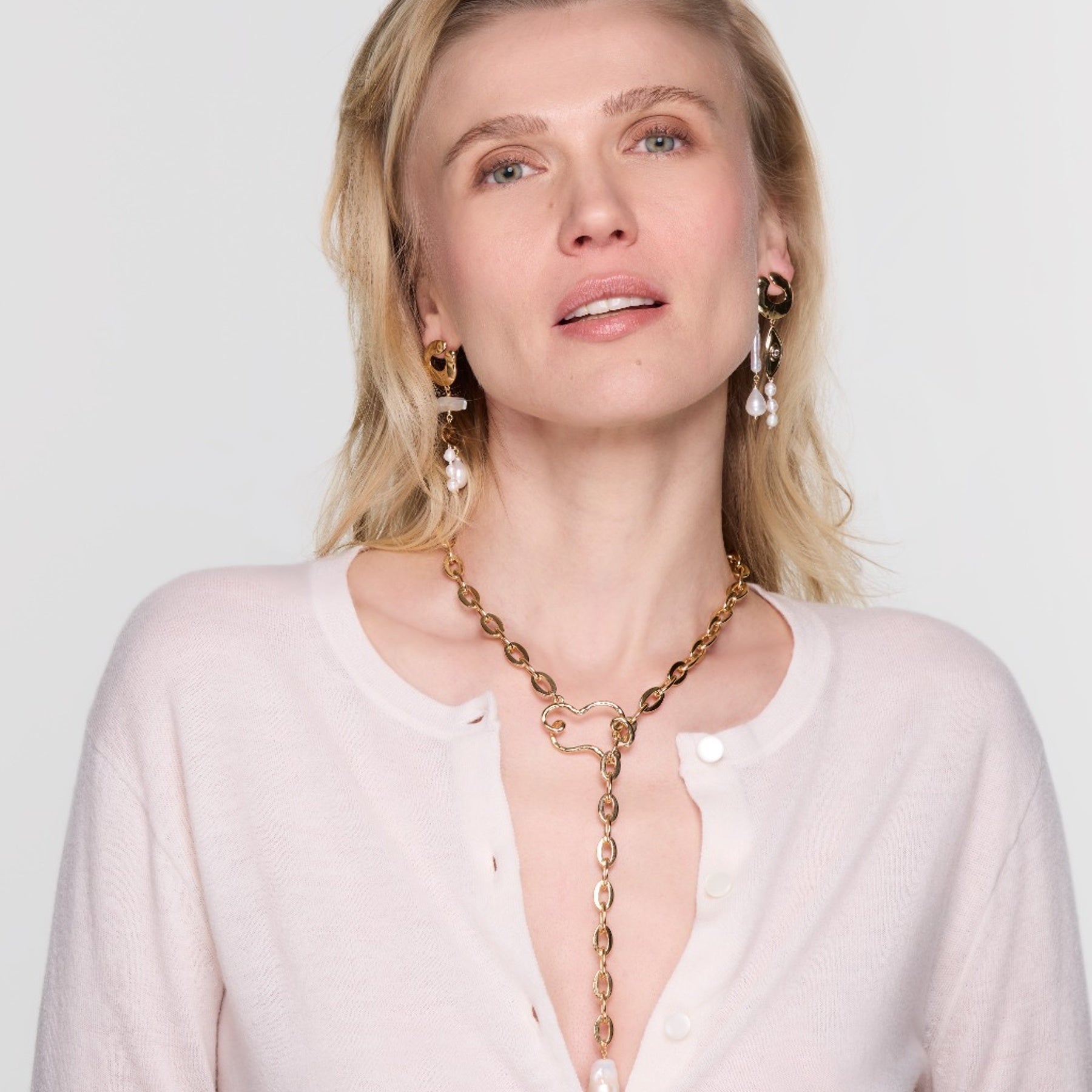 Eva Pearl Necklace